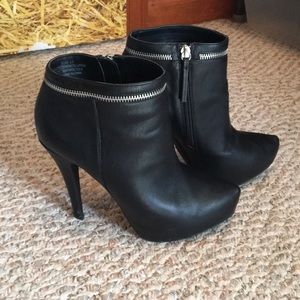 Zigi Soho leather booties